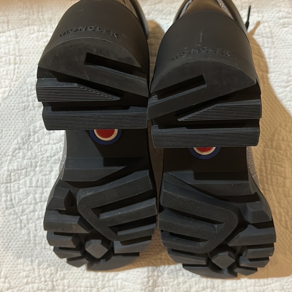 Moncler Carol hiking boot. Brand new in original box 9.5 - Picture 13 of 16